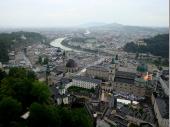 Der Blick von der Burg auf die Stadt ist nat&uuml;rlich atemberaubend. Bei klarem Wetter muss dies noch viel beeindruckender sein.  