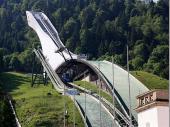 Die Besichtigung der neuen Olympia-Schanze in Garmisch war einer der Höhepunkte des Schützenausfluges. 