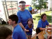 Ein bisschen Pause – ein bisschen Kinderbetreuung. Für unsere Kleinsten ist das Bergfest immer ein besonderes Ereignis. 