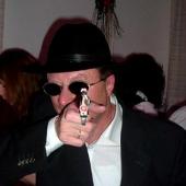 Der Mann f&uuml;rs Grobe. Agent Earp (auch Dirty Harry genannt) stellt i.d.R. die Fragen erst hinterher.&nbsp;&nbsp; 