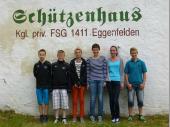 2014 haben unsere Sch&uuml;ler den Gau Vilsbiburg beim Walter-Ballin-Pokal-Schie&szlig;en in Eggenfelden vertreten. Auf dem Bild sind (v.l.n.r.) Ostermann Fabian, Eichner Jonas, Rott Tobias (Almenrausch Velden), Stefanie Schachtl, Melanie Seisenberger (Grenzlandsch&uuml;tzen Steinbach), Eberl Mathias (Xaveri-Sch&uuml;tzen Wippstetten). An diesem Schie&szlig;en d&uuml;rfen nur Sch&uuml;ler aus den Bezirk Niederbayern starten. 