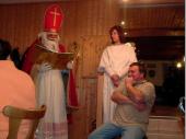 Dass der Nikolaus kommt ist nichts neues - wenn auch immer wieder schön. 2005 kam allerdings ein zweiter Nikolaus, der die Sünden des Schützenmeisters Schref zur Sprache brachte. 
