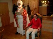 Manchmal gibt es Sch&uuml;tz/innen, die gleich beim Nikolaus vorne bleiben k&ouml;nnen um Bu&szlig;e zu tun. 2008 hat es Elfriede F&uuml;rmetz erwischt - sie brauchte nicht zu ihrem Platz zur&uuml;ckgehen. 
