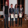 Die Vereinsmeisterschaft der Jugend konnte Angela Nöscher (mitte) mit 893 Ringen erreingen. Der 2. Platz ging an Simon Fuchsgruber (rechts) mit 889 Ringen und den 3. Platz belegte Maxi Gillhuber mit 883 Ringen.