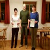 Vereinsmeister der Damen v.l.n.r. Tina Seisenberger (3. Platz), Schützenmeister Freudenreich und Elfriede Fürmetz (1. Platz)
